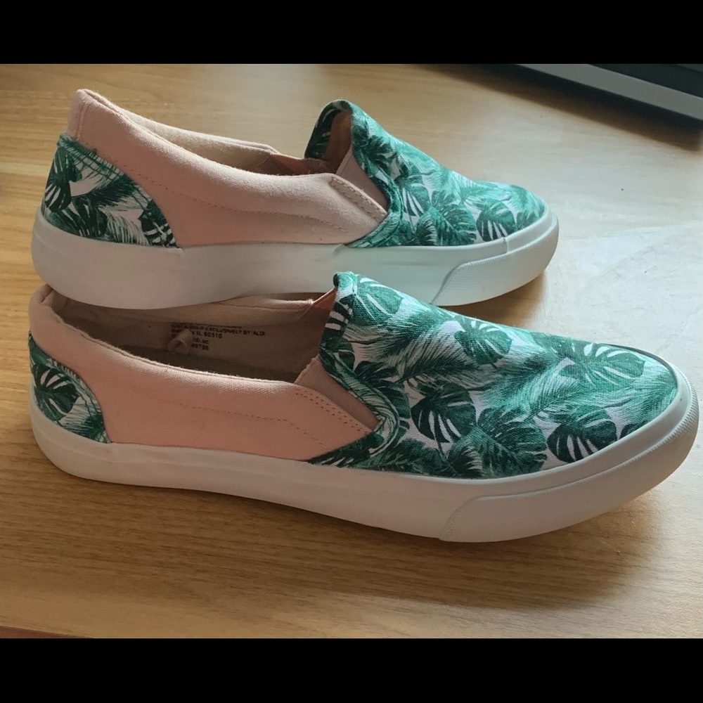 Serra monstera leaf print slip-on sneakers